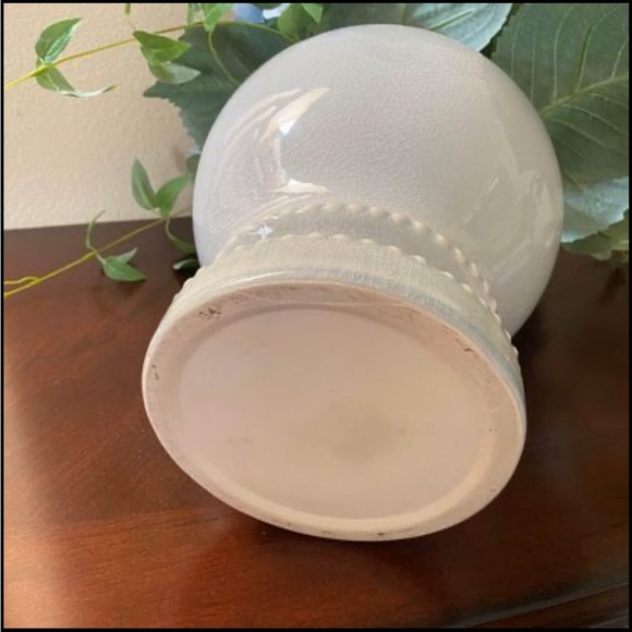 MWT ARTIFICIAL HYDRANGEAS ARRANGEMENTS IN VASE - Picture 5 of 8